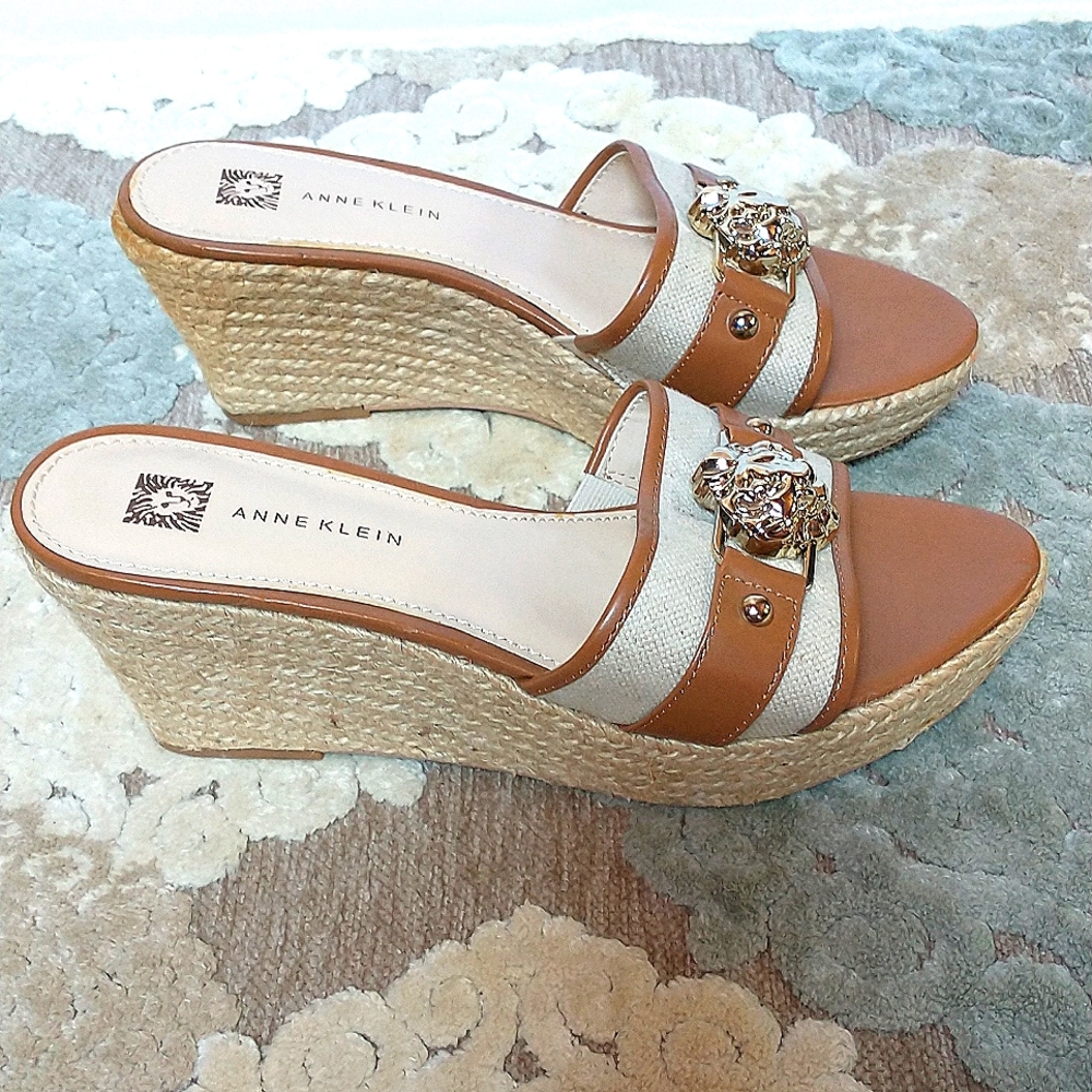 Anne Klein Tan and Cream Wedge Sandals with Gold Accent
